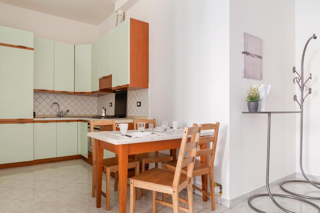 Stazione Centrale Cozy And Functional Flat ميلان المظهر الخارجي الصورة